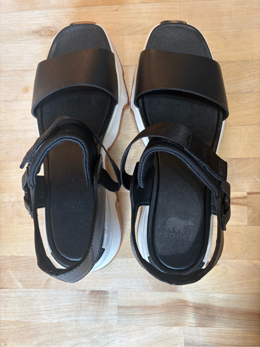 Sorel Kinetic Impact Y-Strap High Wedge Sandal, Size 10 - Picture 5 of 10